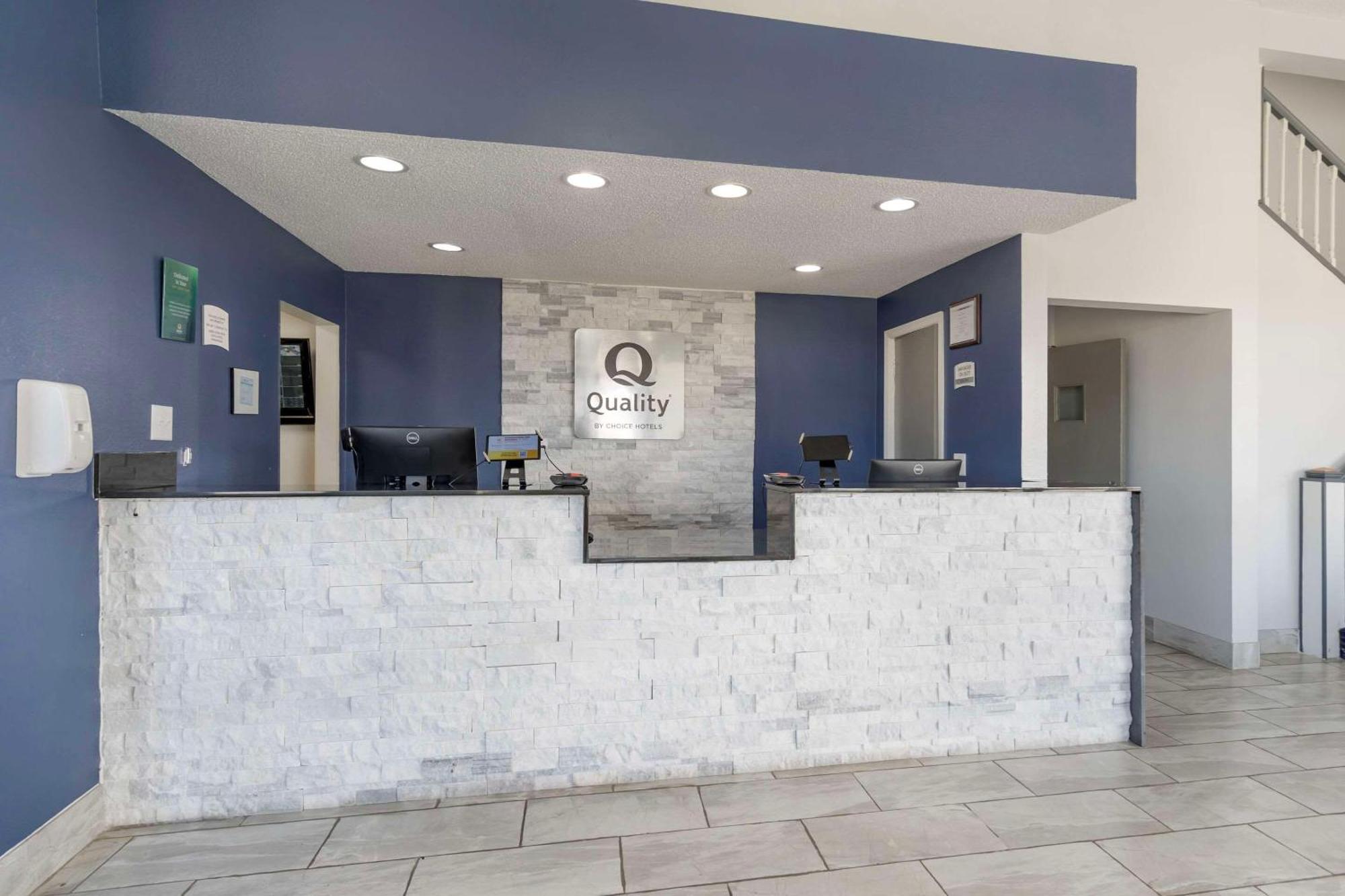 Quality Inn & Suites Bloomington University Area Εξωτερικό φωτογραφία