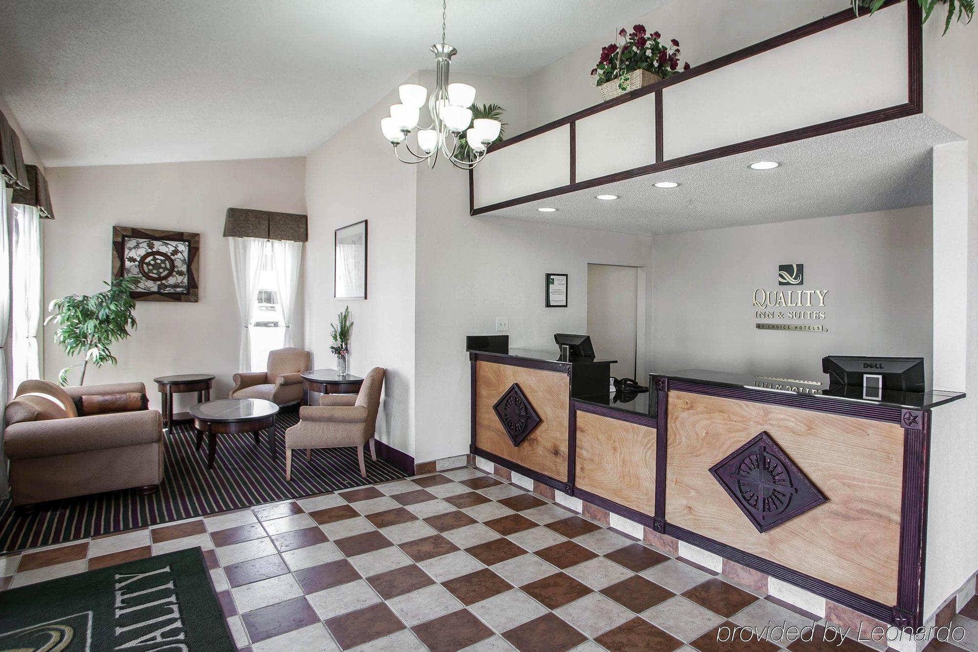 Quality Inn & Suites Bloomington University Area Εξωτερικό φωτογραφία