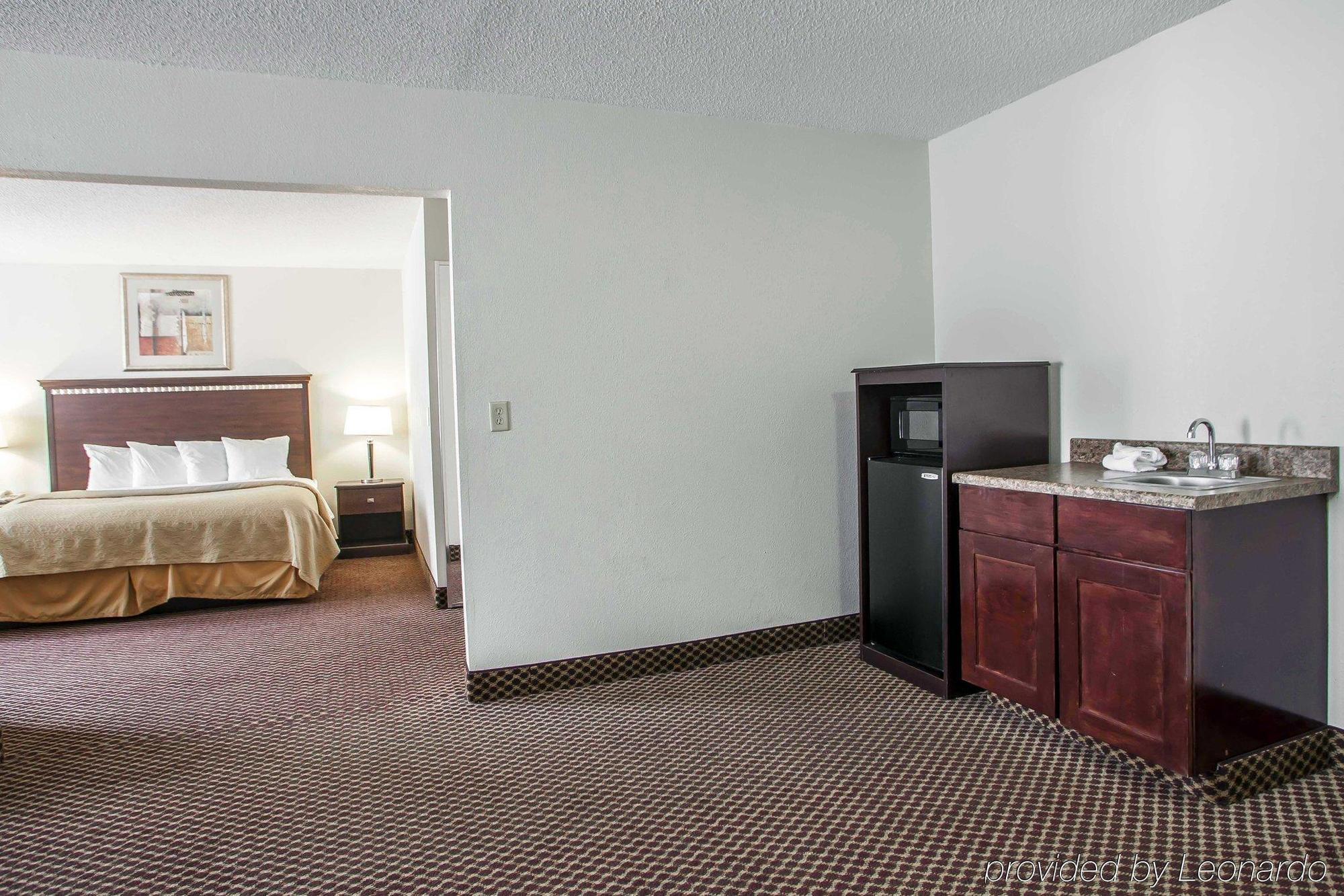 Quality Inn & Suites Bloomington University Area Εξωτερικό φωτογραφία