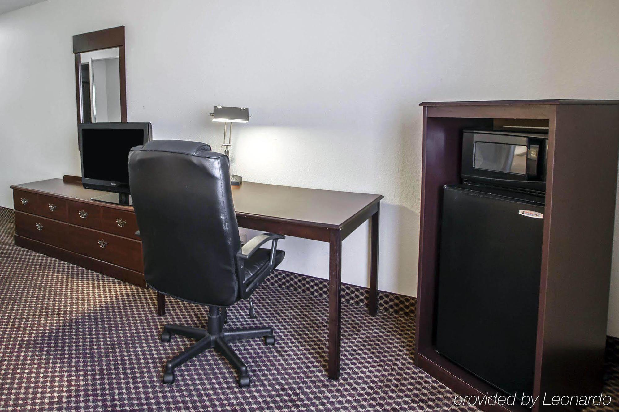 Quality Inn & Suites Bloomington University Area Εξωτερικό φωτογραφία